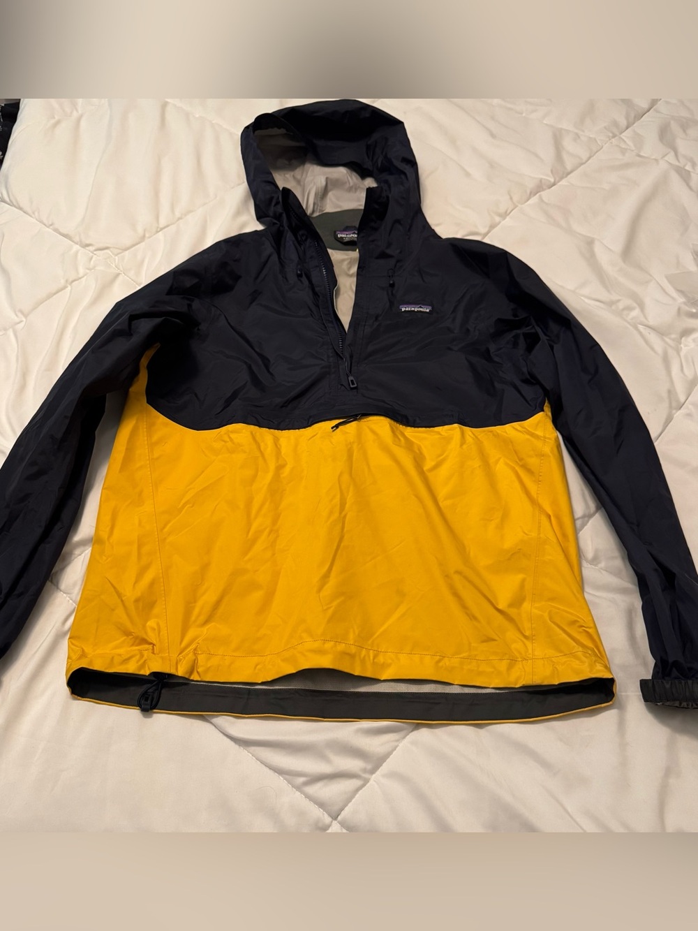 Patagonia Men’s Hooded Pullover Rain Anorak - Black & Yellow